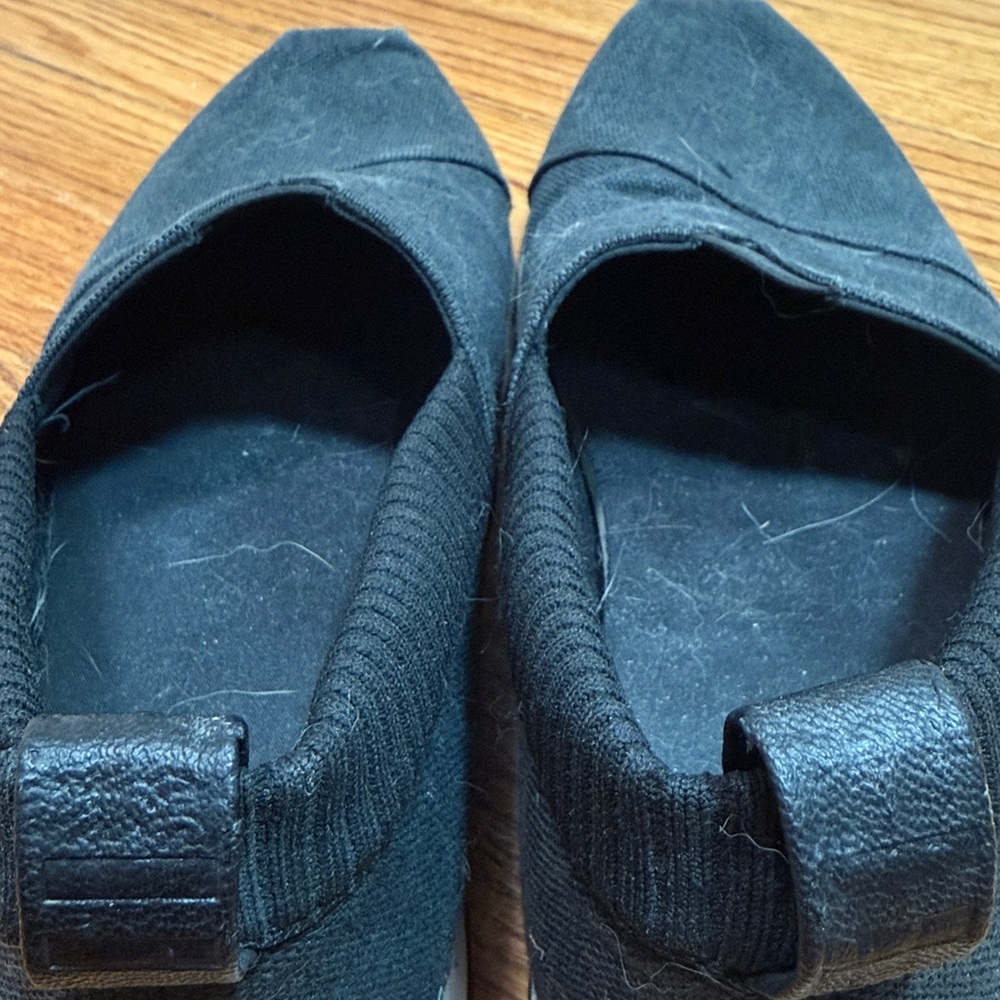 TOMS Classic Black Canvas Slip-Ons - Picture 13 of 14